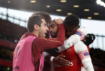 2-1. Alexandre Lacazette celebró el segundo gol.