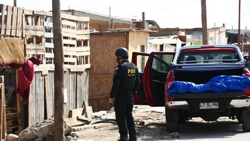 PDI de Arica realiza operativo para desarticular banda criminal, en población Cerro Chuño de la ciudad de Arica. Fotos Patricio Banda/Aton Chile