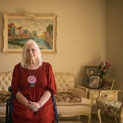 Una anciana de 84 años trabaja hasta las tantas de la noche: su meta es seguir activa hasta cumplir los 100 años