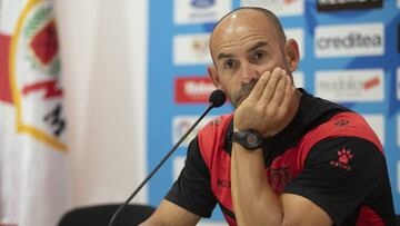 Paco J&eacute;mez, entrenador del Rayo Vallecano