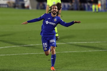 Nuevo club: Getafe CF | Último club: FC Barcelona | Coste del fichaje: 10 millones de euros.