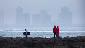 Nube tóxica frena campeonato de bodyboard.