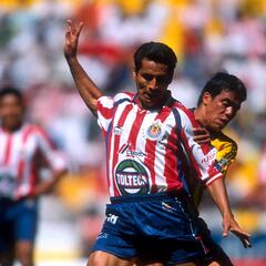 Una hora de diferencia provocó que esta leyenda de Chivas no firmara con América