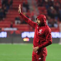 Héctor Herrera levanta la mano para reforzar a Pachuca en el Mundial de Clubes