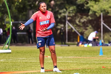 La Selección Colombia Femenina dejó atrás la celebración por clasificar al Mundial y los Juegos Olímpicos y se enfoca en la final de la Copa América ante Brasil este sábado en el Alfonso López de Bucaramanga.