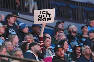 Lío en los Juegos: el alcalde de Milán critica al ICE: “Es una milicia que mata”