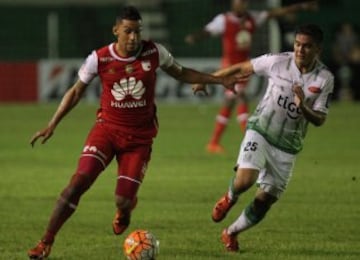 Santa Fe ganó el primer partido de la serie ante Oriente Petrolero. El 11 de febrero jugará la vuelta en Bogotá.