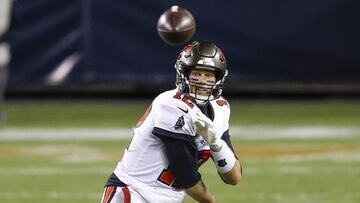 La subasta de la tarjeta, edición 2000 Playoff Contenders Championship Rookie Tickets, inició en 75,000 dólares y recibió 67 ofertas hasta venderse por 2.25 mdd.