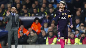 Britain Football Soccer - Manchester City v FC Barcelona - UEFA Champions League Group Stage - Group C - Etihad Stadium, Manchester, England - 1/11/16
 Manchester City manager Pep Guardiola and Barcelona&#039;s Lionel Messi 
 Action Images via Reuters / J