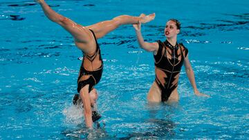 Doha (Qatar), 03/02/2024.- Team Spain competes in the Artistic Swimming Team Acrobatic preliminaries at the FINA World Aquatics Championships in Doha, Qatar, 03 February 2024. (España, Catar) EFE/EPA/YURI KOCHETKOV
