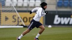 Se entrenó con el grupo y será titular mañana ante el Athletic