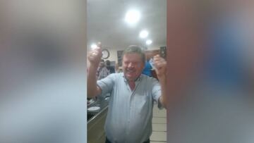 Las l¨¢grimas del padre de Borja Garc¨¦s con el gol de su hijo