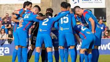 Urritxe despide a sus héroes en el primer asalto entre campeones