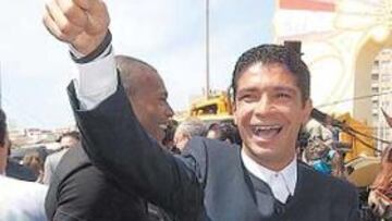 <b>EL ATUENDO. </b>Renato, como Daniel Alves, fue de los que acudió a la Feria de corto.