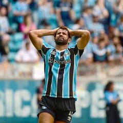 El espectacular 11 titular de jugadores españoles en el paro