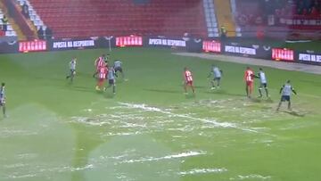 Genialidad en Portugal: hacer esa jugada con el campo así, está al alcance de muy pocos