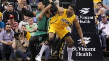 Otra vez la rodilla: Bynum, baja de manera indefinida