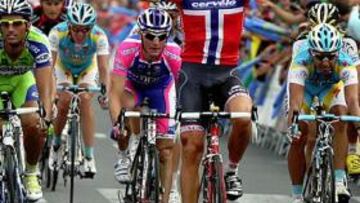 <b>DOMINADOR. </b>Thor Hushovd fue el más rápido del grupo reducido que llegó a la meta de Murcia.