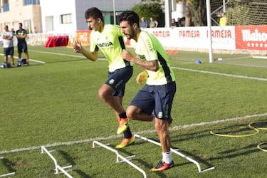 Roberto Soriano completes 5-year switch to Villarreal