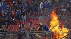 Las duras imágenes que reflejan los incidentes en el partido de la U