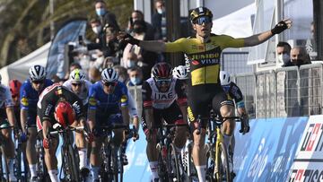 Fernando Gaviria, tercero en inicio de Tirreno-Adriático