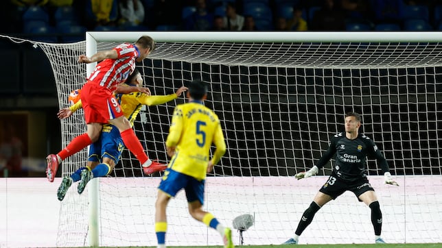 Horkas aguanta el pulso con Cillessen