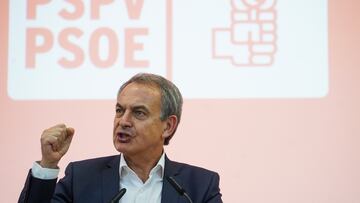 El expresidente del Gobierno José Luis Rodríguez Zapatero, interviene durante el acto 'Vota Sí. Por un Gobierno Progresista y una España Plural', en la sede de UGT en València, a 3 de noviembre de 2023, en Valencia, Comunidad Valenciana (España). El acto fue suspendido ayer, 2 de noviembre, por las fuertes rachas de viento en Valencia y se celebra hoy. El PSPV-PSOE ha mostrado su apoyo a Pedro Sánchez para “conseguir un gobierno de progreso y plural para España”. Con este acto, el partido busca “movilizar el voto” de la militancia a favor del acuerdo entre PSOE, Sumar y otras fuerzas políticas e instar a “votar ‘sí’ por un Gobierno progresista y una España plural”.
03 NOVIEMBRE 2023;PSOE;ZAPATERO;ZP;PUIG
Eduardo Manzana / Europa Press
03/11/2023