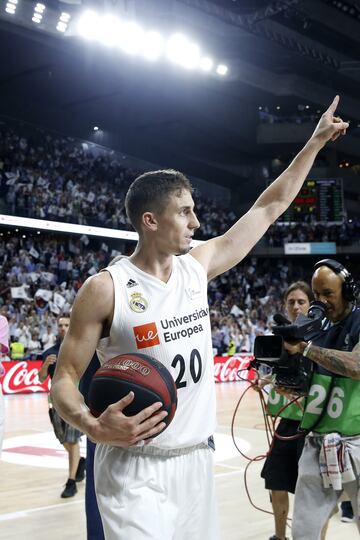 Jaycee Carroll celebra la victoria.