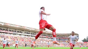 during the 15th round match between Necaxa and Tigres UANL as part of the Liga BBVA MX Varonil, Torneo Clausura 2026 at Victoria Stadium, on April 18, 2026 in Aguascalientes, Mexico.