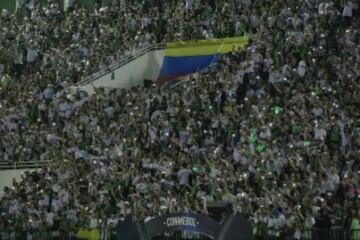 Los aficionados del equipo y las autoridades de la ciudad brasileña recibieron con emotivos homenajes a los jugadores colombianos antes del primer partido de la Recopa Sudamericana.