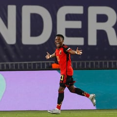 El Almería rechaza 6 millones del Nantes por Ramazani