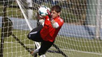 Casillas, en un entrenamiento.