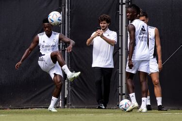Vinicius aspira a todo