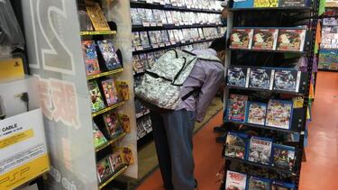 Visitamos comercios en Japón, ¿hay stock de Switch?