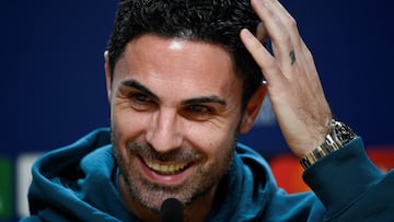 Mikel Arteta, entrenador del Arsenal, durante la rueda de prensa previa al partido ante el Oporto de Champions League.