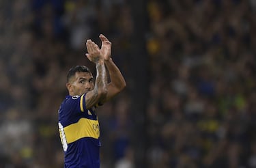 15 futbolistas que se retiraron en el 2022