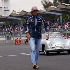 Petronas a Mercedes: "¿Ese Sainz, es tan bueno como el padre?"