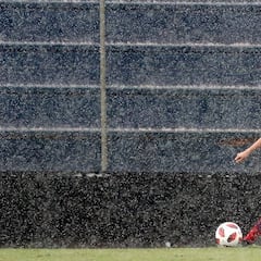 Kenti Robles anota en la UWCL