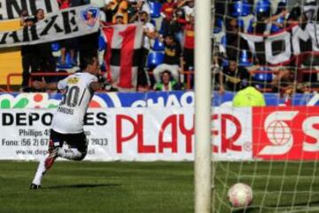 Colo Colo saca adelante un duro partido ante un rival que le complicó en el último tiempo. Paredes anotó el único gol.