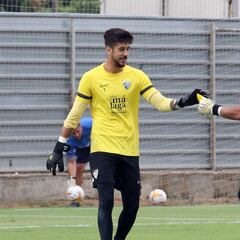 Dani Barrio da casi por hecha su marcha: “Blanco y en botella”