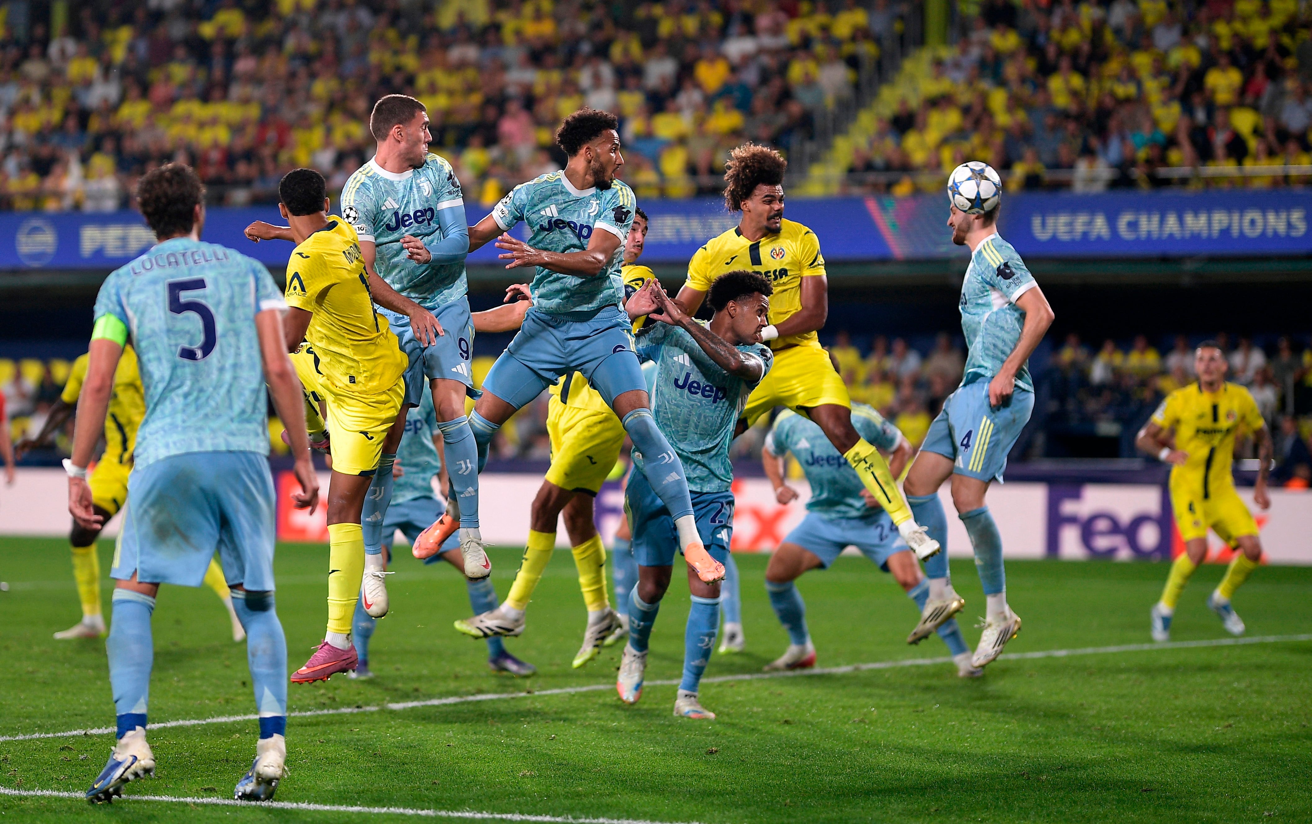 Renato Veiga emerge entre gigantes