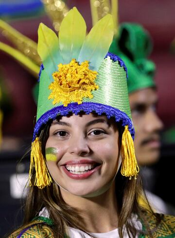 En la ceremonia de inauguración de la Copa América, cada país está representado, no solo por los trajes típicos, sino por un niño con el uniforme de cada selección. Ha sido un espectáculo lleno de luces y donde los niños fueron los protagonistas.
