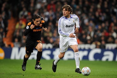 Defensa central | Rendimiento: 60 partidos y 3 goles | Palmarés: una Liga y una Supercopa de España.