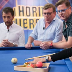 Pilar Rubio se convierte en una experta del billar y pone en aprietos a Pablo Motos