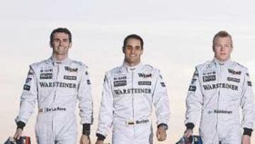 <b>EL TERCER HOMBRE. </b>De la Rosa, a la izquierda, acompañará los viernes a Montoya y Raikkonen.