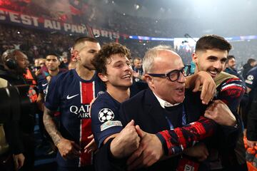 El Paris Saint-Germain celebra la victoria tras finalizar el encuentro. La gran final, PSG-Inter, en el Allianz Arena de Munich. En la imagen João Neves y Luis Campos, jugador y director deportivo respectivamente del PSG.