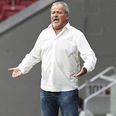 Iriondo: "El Atlético nos ha hecho un favor impagable"