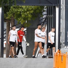 El Valencia acota la permanencia de la prensa en Paterna