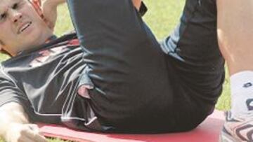 <b>CORAZÓN</b>. "Lo tengo rojiblanco, jugué allí de los 12 hasta los 20 años"