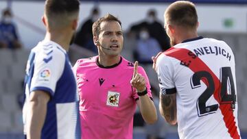 03/05/21 PARTIDO SEGUNDA DIVISION
CE SABADELL - RAYO VALLECANO
De la Fuente Ramos (a) Colegiado Castellano-Manchego
